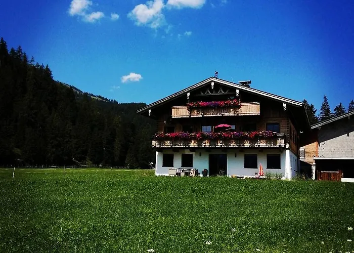 Hinterwinkl Apartman *